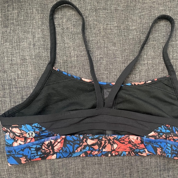 Lululemon Sports Bra - Picture 2 of 3